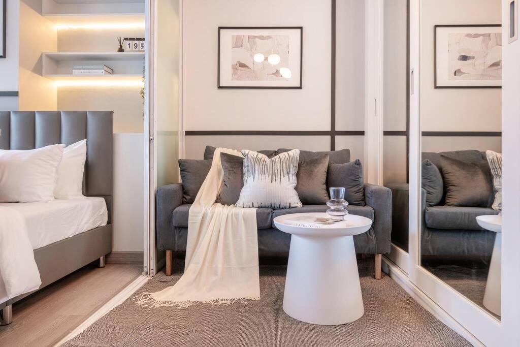 Apartamento Sense Of London Bts Baring Ban Khlong Samrong Exterior foto