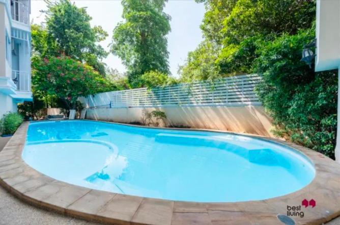 Apartamento Sense Of London Bts Baring Ban Khlong Samrong Exterior foto